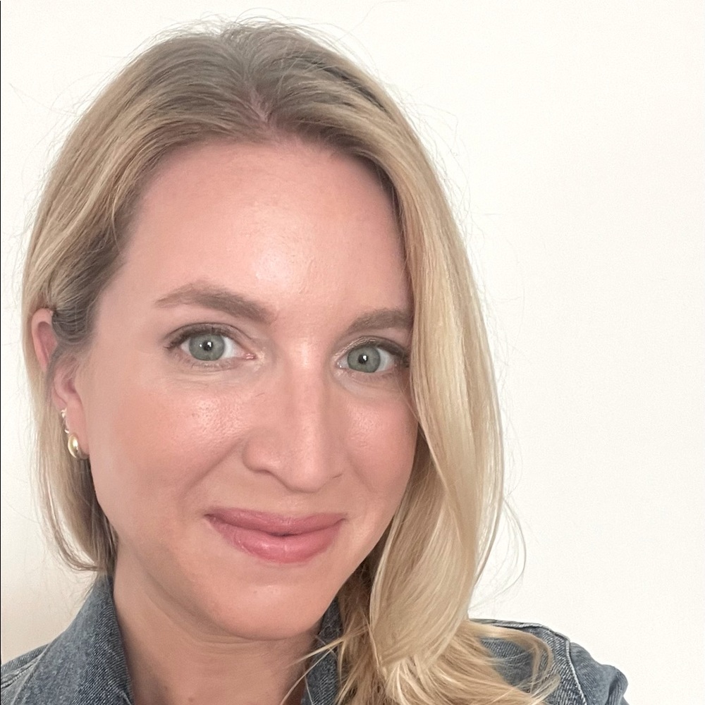 Meet your Posher, Eva